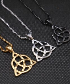 pendentif triquetra